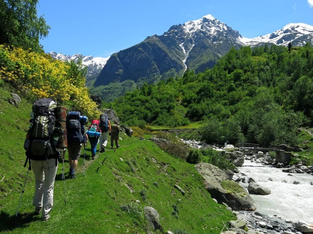 كم ساعة سفر من الرياض لجورجيا