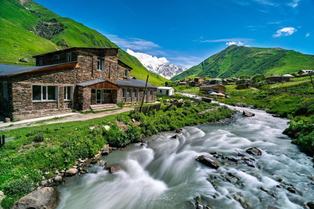 فنادق جبال القوقاز جورجيا