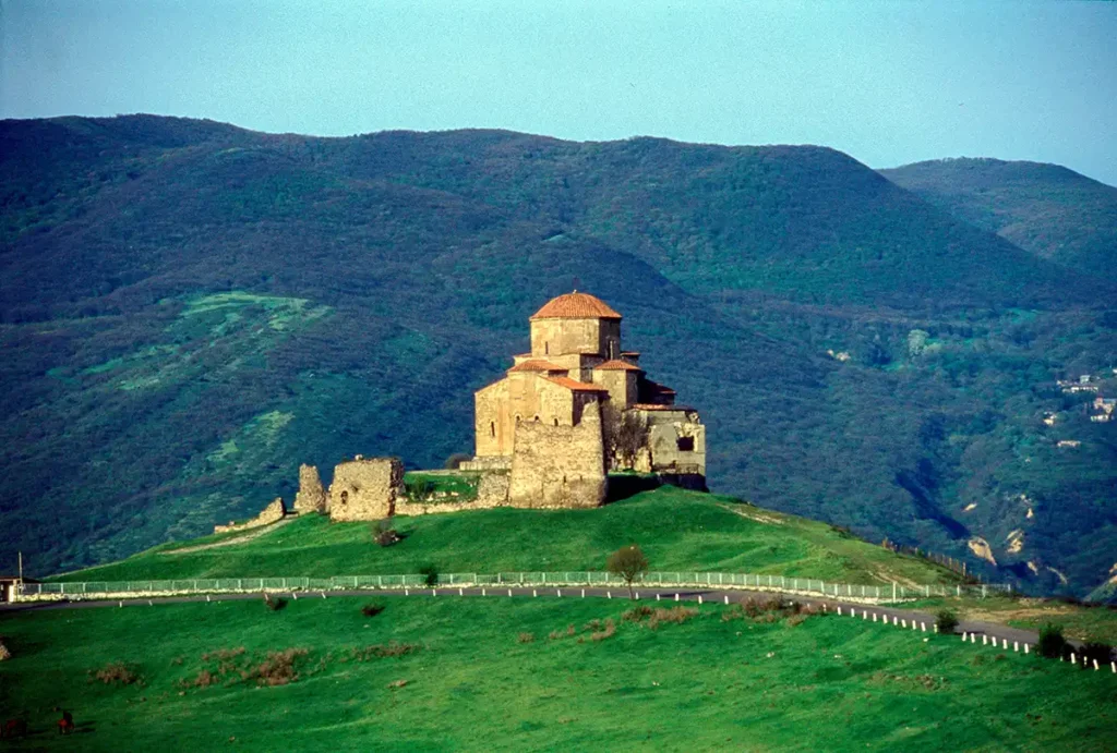 كاتدرائية باغراتي